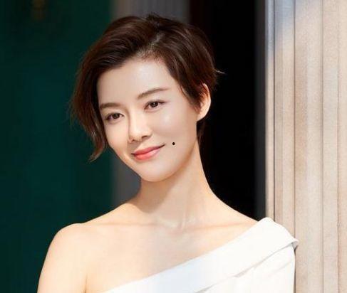 娱乐吃瓜女明星,揭秘吃瓜女明星背后的故事